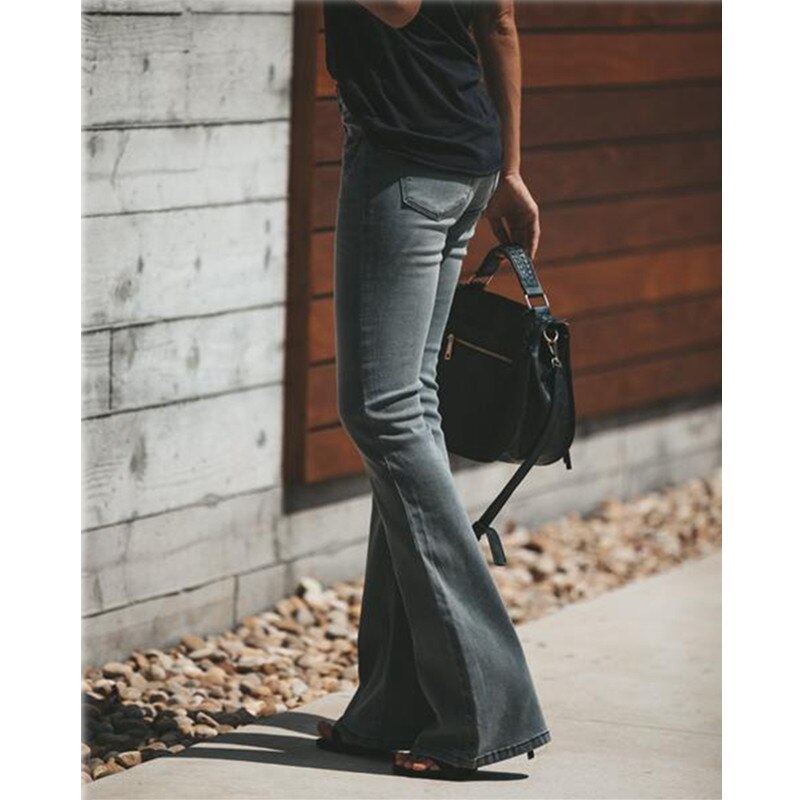Queen Boss “Midnight Motion” High-Waisted Flared Jeans